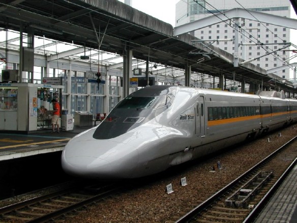 Shinkansen_Hikari